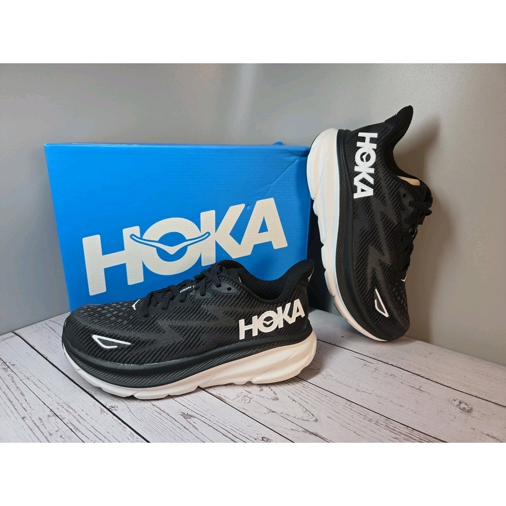 HOKA ONE ONE Clifton 9 Womans Running Sneaker US 6.5 D Black/White Breathable